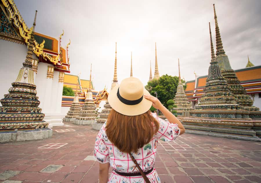 Bangkok: Grand Palace, Wat Pho with Mango Dessert Tastings - Wat Pho and the 20-meter Reclining Buddha