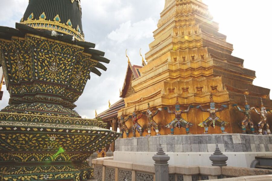 Bangkok: Half-Day Temple and Grand Palace Private Tour - The Grand Palace and its public areas