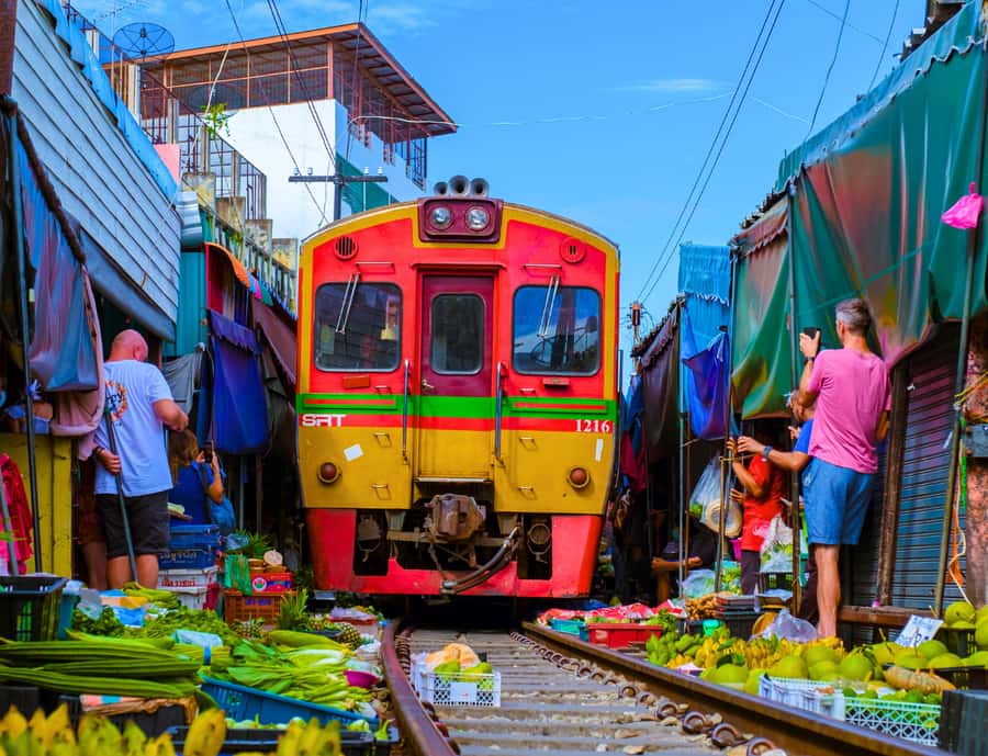 Bangkok: Highlights tour with Grand Palace & Floating Market - A big Bangkok day, with two very different markets