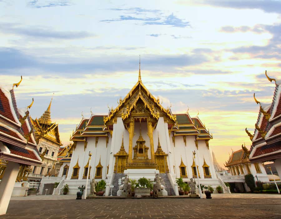 Bangkok: Highlights Tour wth Grand Palace & Must See Temples - A big Bangkok day with a clear tradeoff