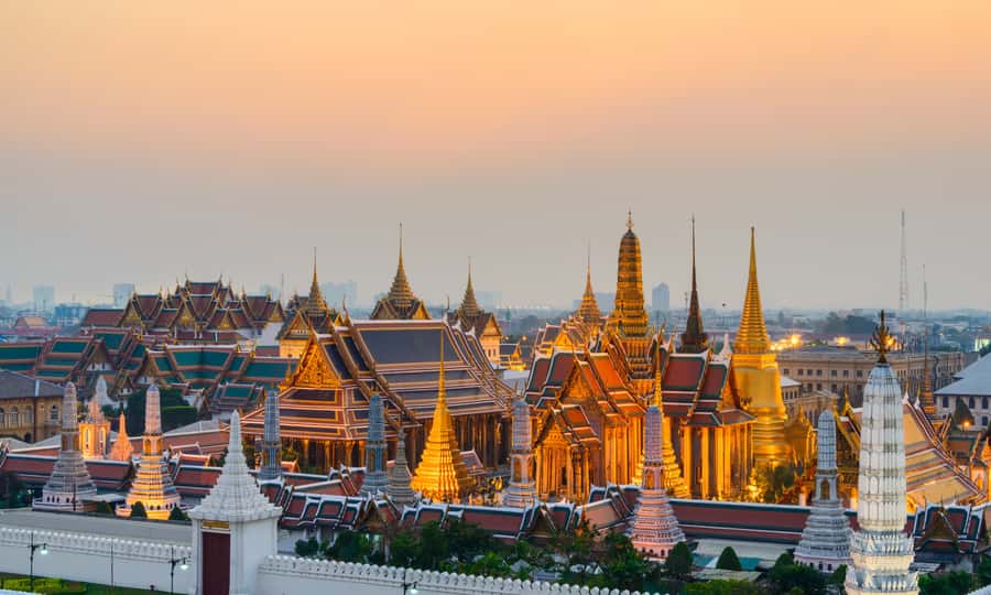 Bangkok: Highlights Tour wth Grand Palace & Must See Temples - Flower stalls, river views, and Wat Prayurawongsawat