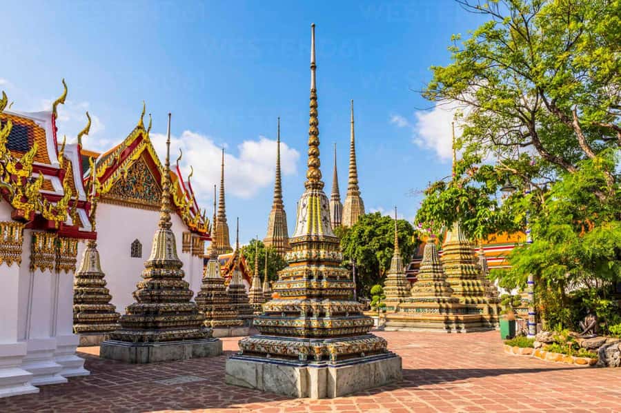 Bangkok: Private Temple City Grand Palace, Wat Pho, Wat Arun - Why the private car and guide matter