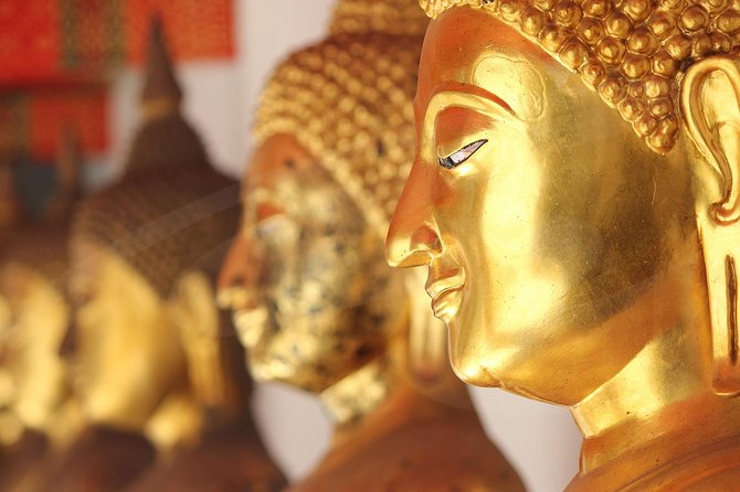 Bangkok Royal Road - Top 3 Major Monuments (Grand Palace, Wat Pho, Wat arun) - Wat Arun and its porcelain-covered spire