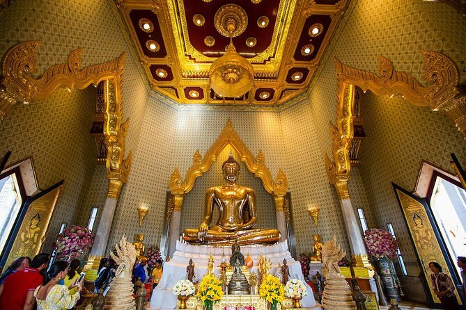 Bangkok’s Three Iconic Temples: Wat Traimit, Wat Pho & Wat Arun - Three Bangkok temples and one useful city circuit
