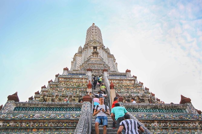 Bangkok’s Three Iconic Temples: Wat Traimit, Wat Pho & Wat Arun - Clothing, timing, and small practical choices
