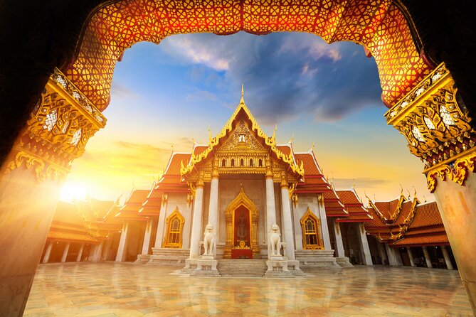 Bangkok: The Grand Palace, Wat Pho, and Wat Arun Walking Tour - Three Bangkok icons before lunch