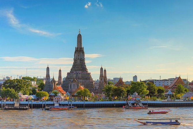 Bangkok Two Temple Tour: Wat Pho, Emerald Buddha & Grand Palace - Wat Phra Kaew and the Emerald Buddha