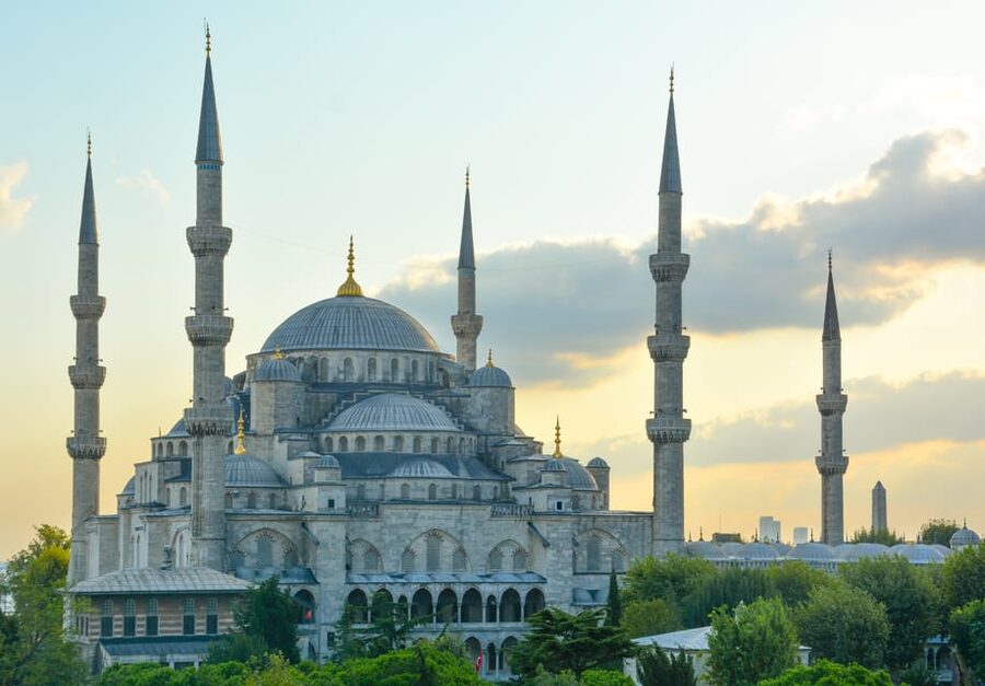 Basilica Cistern, Hagia Sophia, Blue Mosque & Topkapi Palace - What to pack for a full day on foot