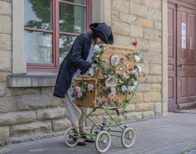 Bathers, doctors, pharmacists - a healing adventure tour through Ludwigsburg - Johanna Bader brings the story to life