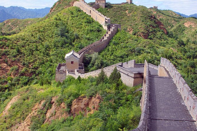 Beijing Essential Full-Day Tour including Great Wall at Badaling, Forbidden City and Tiananmen Square - A fast route through Beijing’s biggest sights