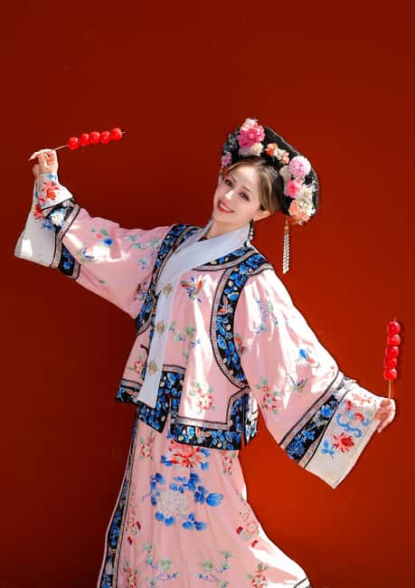 Beijing: Explore the Forbidden City in Hanfu - Starting at Wangfu Century