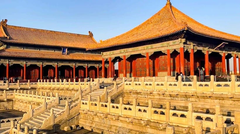 Beijing:Forbidden City and Temple of Heaven Small Group Tour - The guides are a major part of the value
