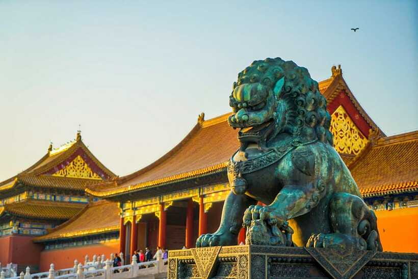 Beijing: Highlights of Forbidden City Private Walking Tour - The private format and guide quality