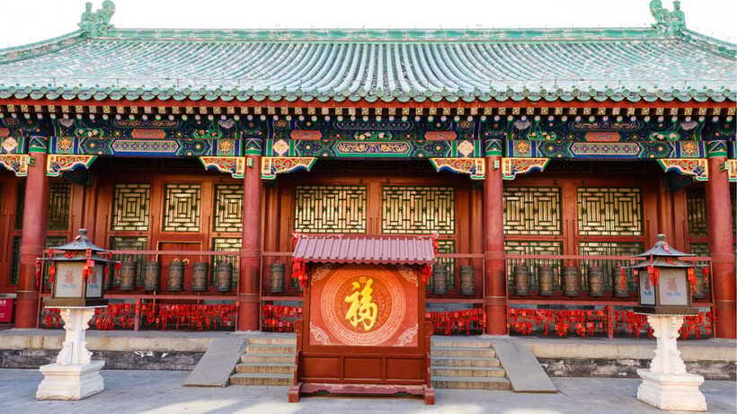 Beijing: Prince Kung's Palace Museum Ticket—Must-See Spot - Arriving through Shichahai and the Drum Tower area