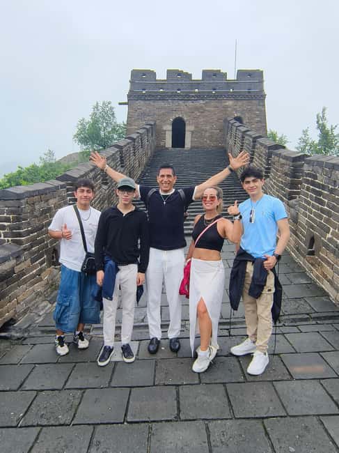 Beijing: Private Tour to Mutianyu Great Wall&Forbidden City - What the English guide option adds