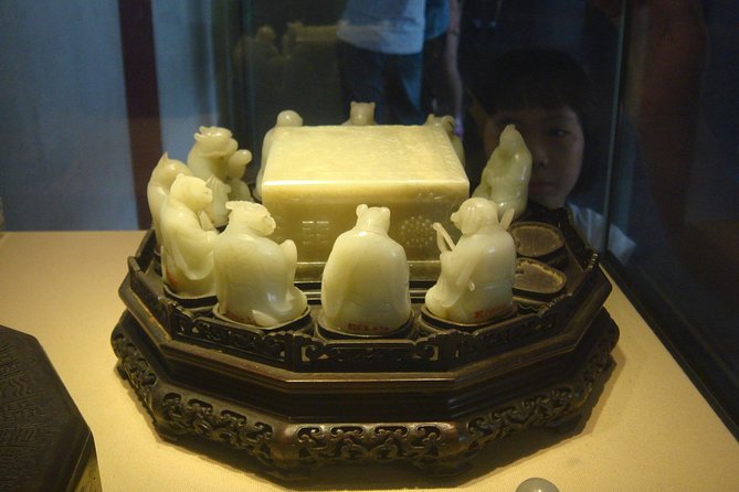 Beijing's Forbidden City with Special Viewing of Treasure Gallery and the Great Wall Ruins at Badaling - Jingshan Hill for the city view