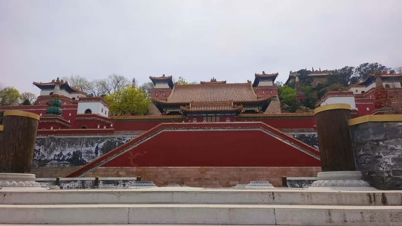 Beijing: Summer Palace Highlight Walking Tour - Walking the 728-meter Long Corridor