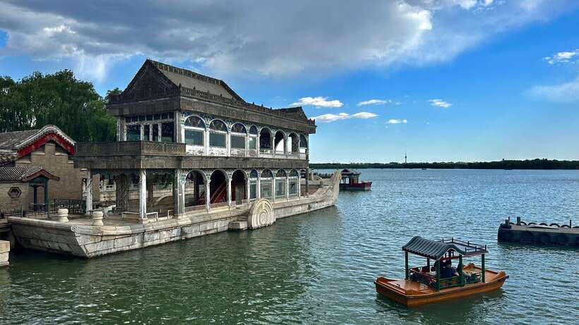 Beijing: Summer Palace Private Tour with Optional Activities - The five-hour version adds time on the water