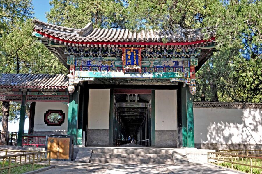 Beijing: Summer Palace, Sacred Road&Ming Tombs Private Tour - Choosing between Dingling and Changling