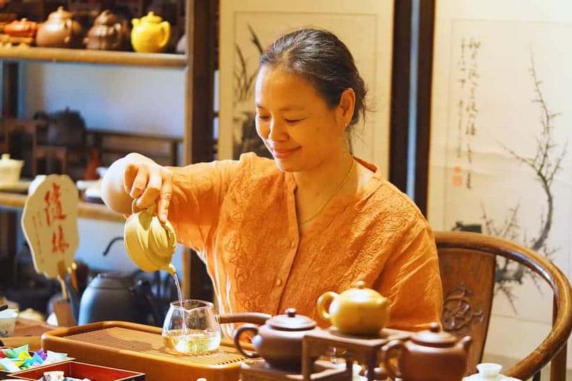 Beijing：Summer Palace & Tea or Calligraphy Experience Tour - Zha Jiang Mian for lunch