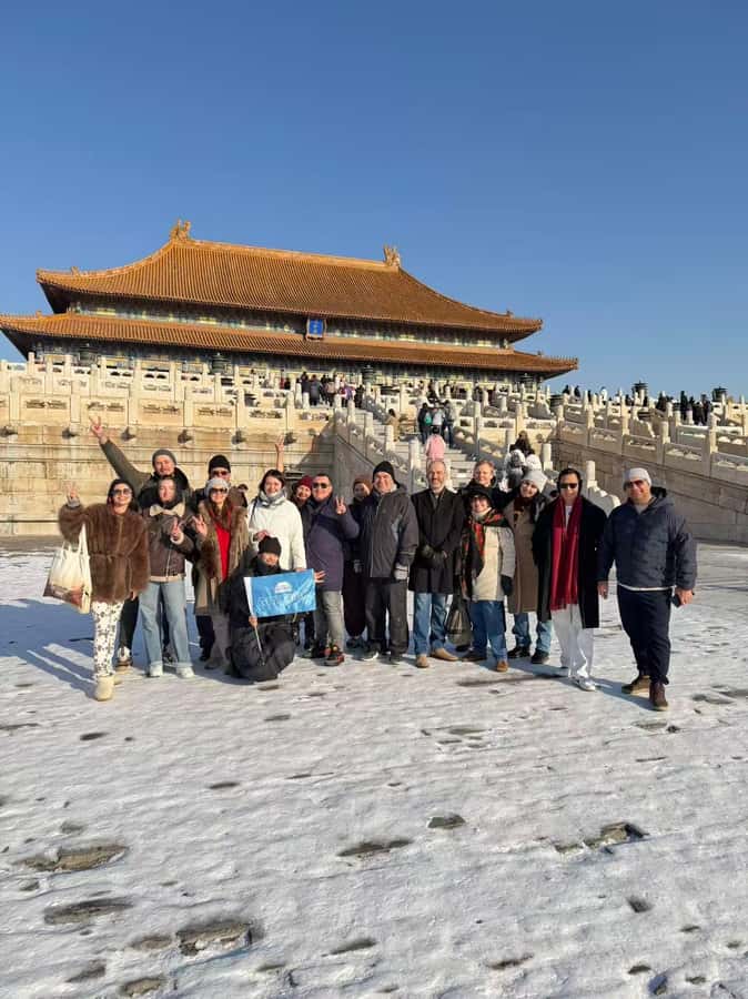 Beijing: Tianmen Square, Forbidden City & Royal Museum Tours - Choosing between a ticket, group tour, and private guide