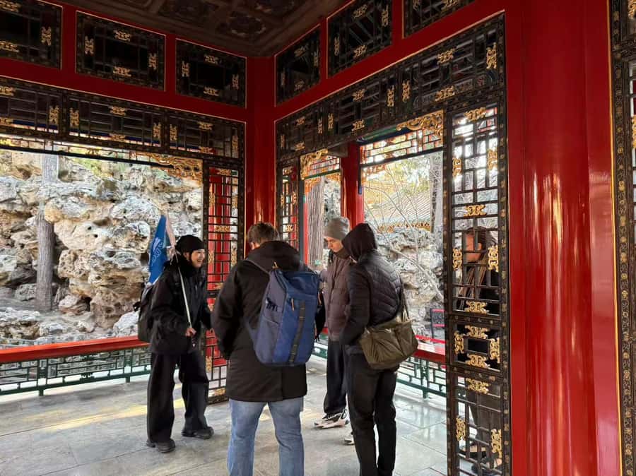Beijing: Tianmen Square, Forbidden City & Royal Museum Tours - Tiananmen Square puts the palace in context
