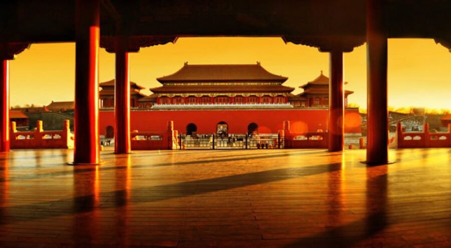 Beijing: Tianmen Square, Forbidden City & Royal Museum Tours - Entering the Forbidden City with a guide