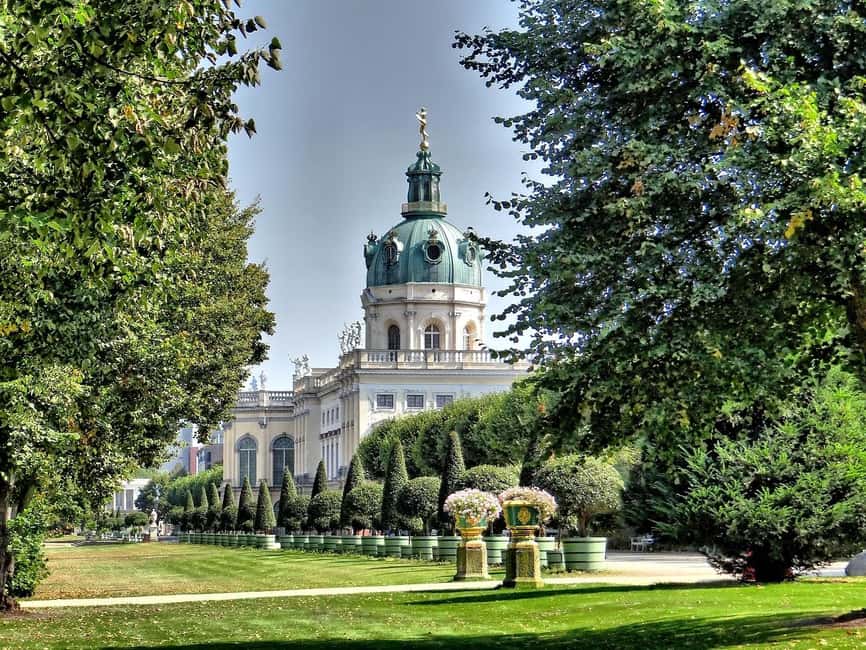 Berlin: Charlottenburg Palace & Gardens Ticket & Audio Tour - Before entering, get the phone details right