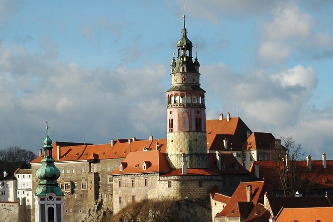 Best of Cesky Krumlov Old Town and Castle Exteriors - Climbing toward the castle courtyards