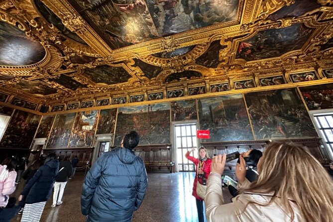 Best Of Venice: Saint Mark's Basilica, Doges Palace with Guide and Gondola Ride - Price and what the $125 includes