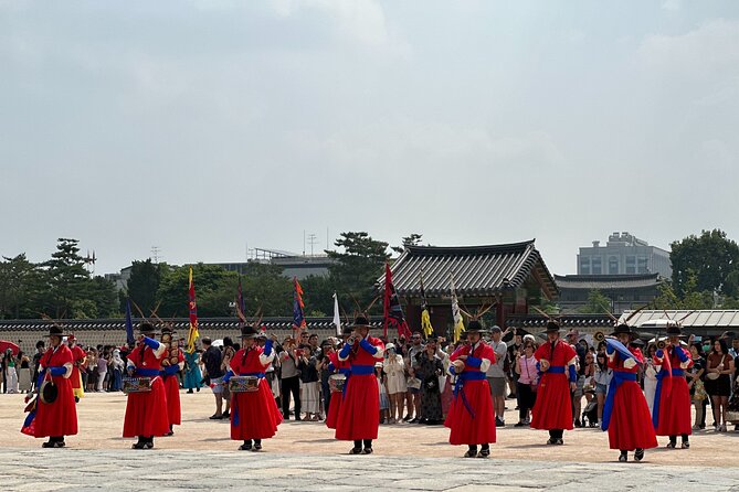 Best Things to Do - Half Day Seoul Trip (Seoul Palace & Temple) - Transport and pickup save time, but confirm the details