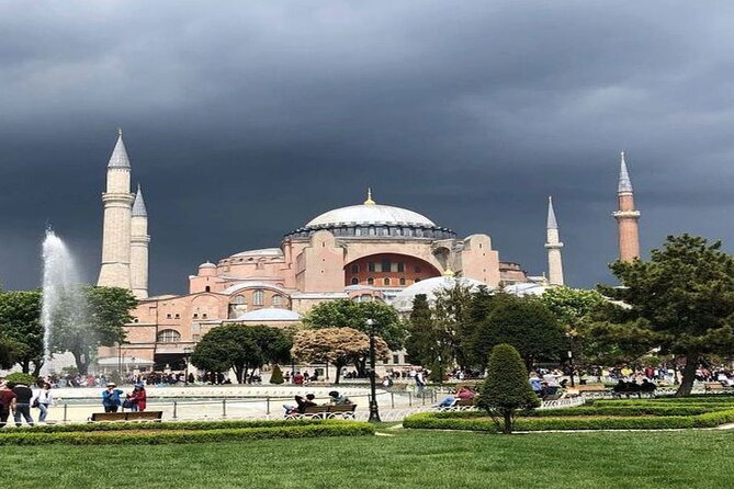 Blue Mosque, Hagia Sophia, Topkapi Palace &Grand Bazaar Tour - Why this Istanbul tour works well in one day