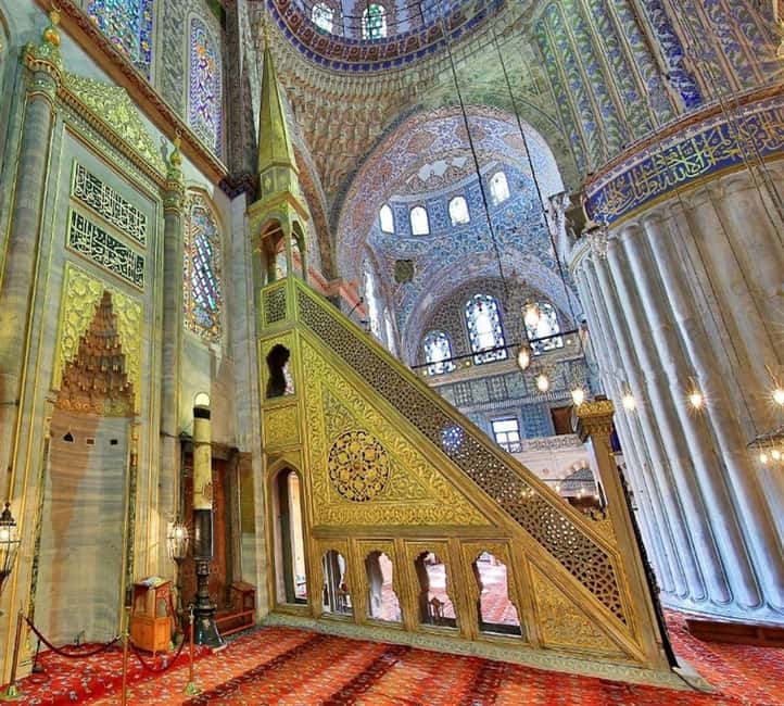 Blue Mosque, Hagia Sophia, Topkapi Palace &Grand Bazaar Tour - Pickup, walking, and the eight-hour schedule