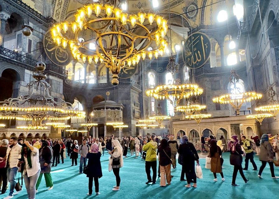 Blue Mosque, Topkapı Palace and Harem Guided Tour - Why this four-hour route works in Istanbul