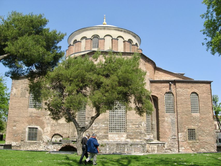 Blue Mosque, Topkapı Palace and Harem Guided Tour - What the guides add to the experience