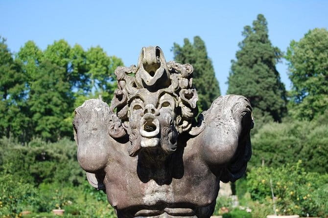 Boboli Gardens: Royal Palace Tour & Hidden Messages - Walking through the gardens for 90 minutes