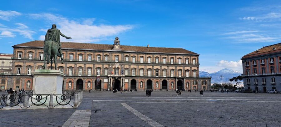 Bourbon Naples: Exclusive guide and Royal Palace pass - Why Bourbon Naples works as a compact city introduction
