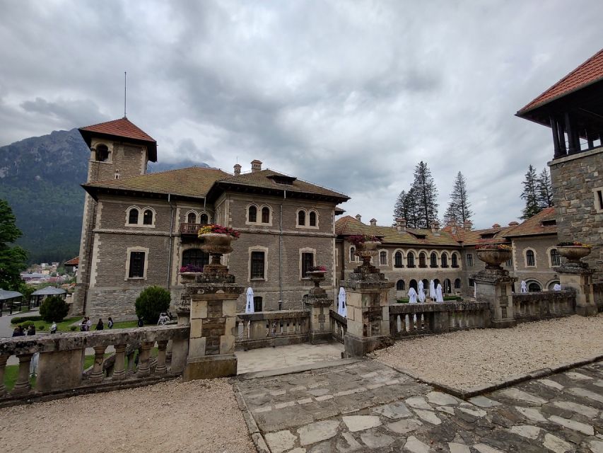 Brasov: Bran, Peles and Cantacuzino Castles Day Tour - The guides are part of the value