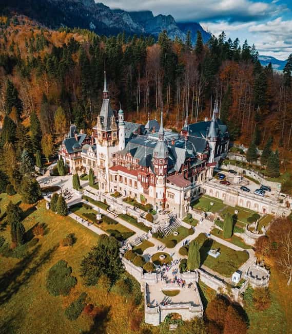 Brașov: Peles, Bran, Rasnov, & Valea Cetatii Day Trip - Starting at Peleș Castle in Sinaia