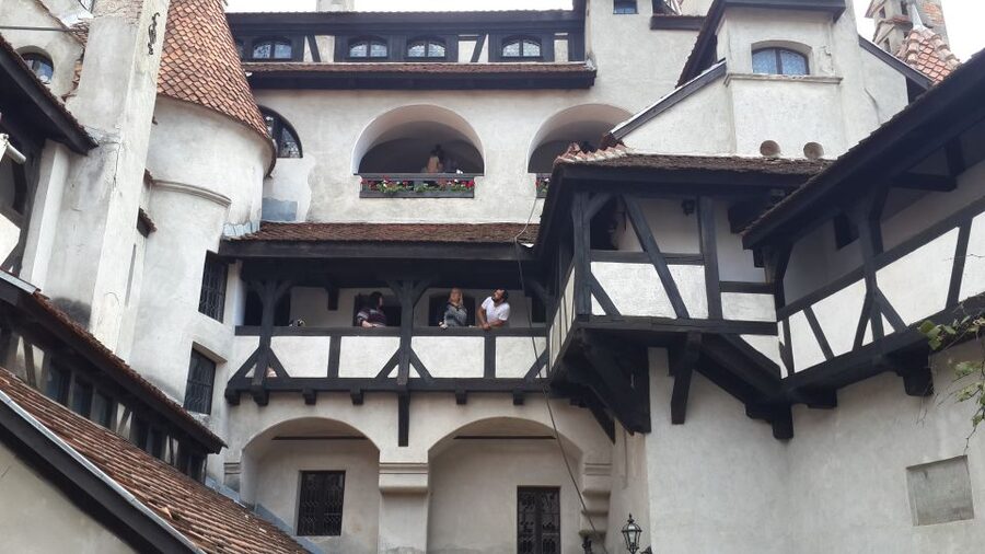 Brasov: Peles Castle, Bran Castle & Rasnov Fortress Day Tour - Final verdict: a smart first day from Brasov