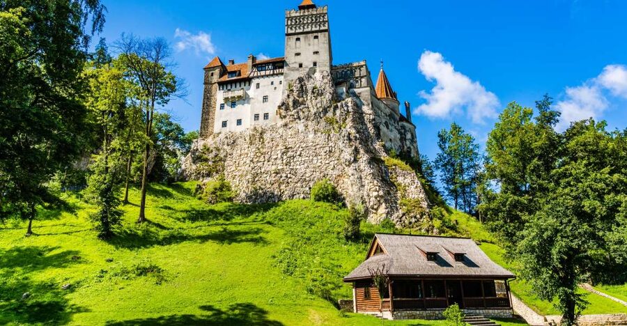 Bucharest: Day Trip to Dracula Castle, Peles Castle & Brașov - Peleș Castle in Sinaia, the day’s grandest stop
