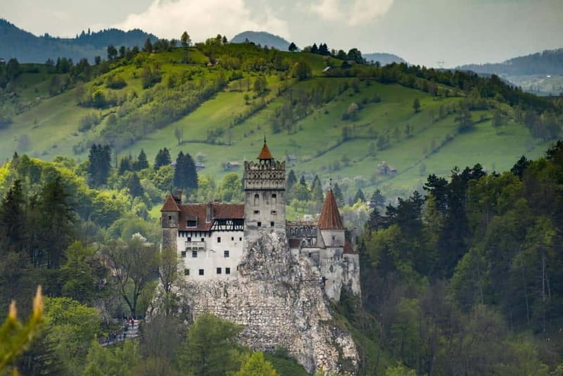 Bucharest: Dracula’s Castle, Peles & Brasov - Private Tour - Who will get the most from this tour