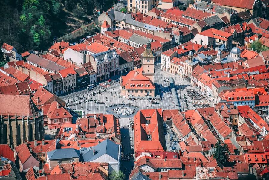 Bucharest: Peles Castle, Bran Castle & Brașov Day Tour - Who will enjoy this tour most?