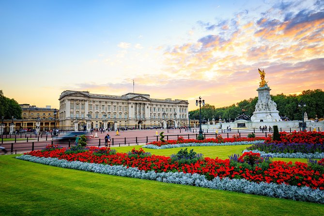 Buckingham Palace & Afternoon Tea Sightseeing Tour with PG Tips - The London Eye and Big Ben from the coach