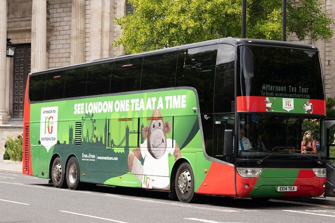 Buckingham Palace & Afternoon Tea Sightseeing Tour with PG Tips - Starting at Vauxhall Bridge Road