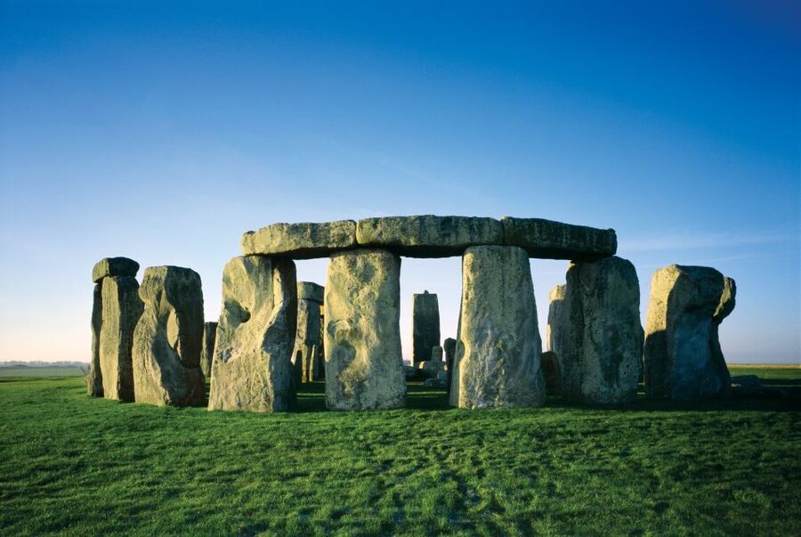 Buckingham Palace and Stonehenge Tour - Two major sights, one very full day