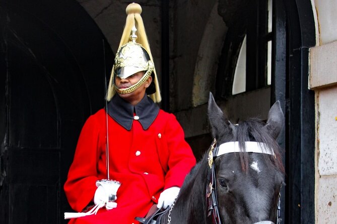 Buckingham Palace & Changing of the Guard Experience - What happens if the Changing of the Guard is cancelled?