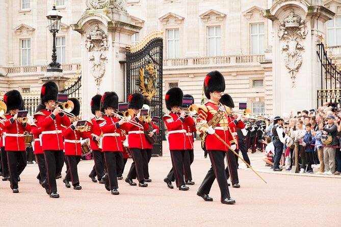 Buckingham Palace Entrance Ticket & Changing of the Guard Tour - Walking through St James’s Park