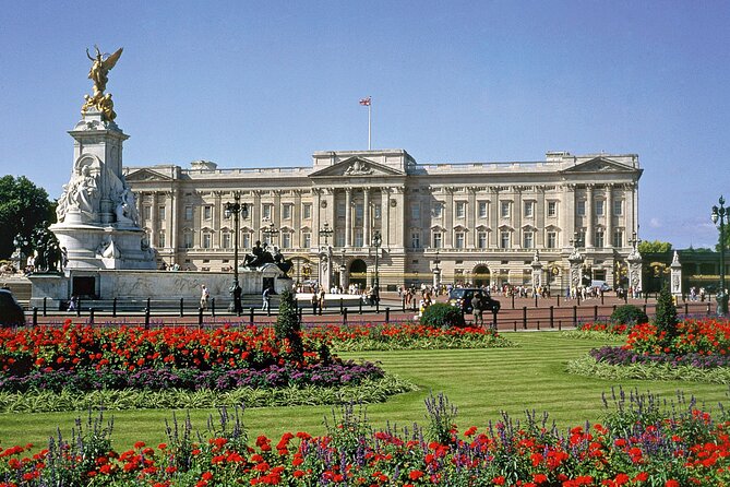 Buckingham Palace: Official State Rooms Entry Ticket - A self-paced visit, not a standard guided tour