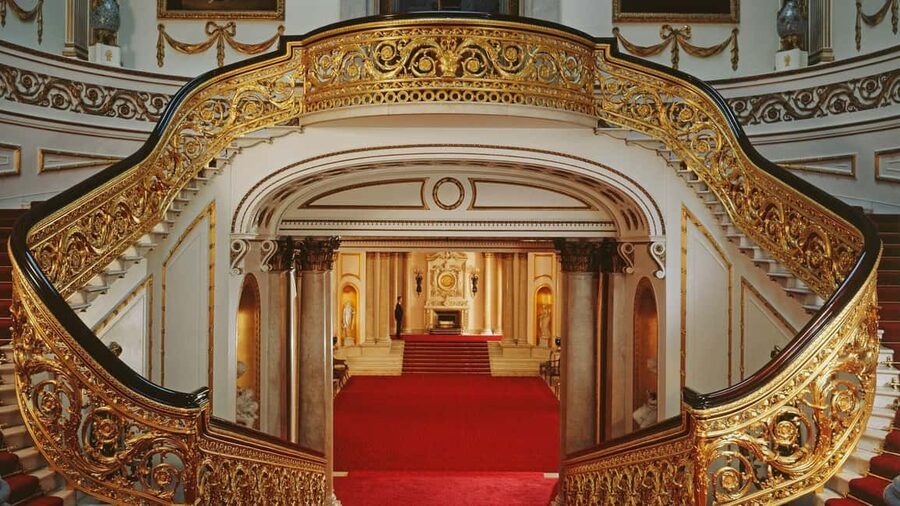 Buckingham Palace State Rooms Entry & Royal London Audio App - Key points at a glance